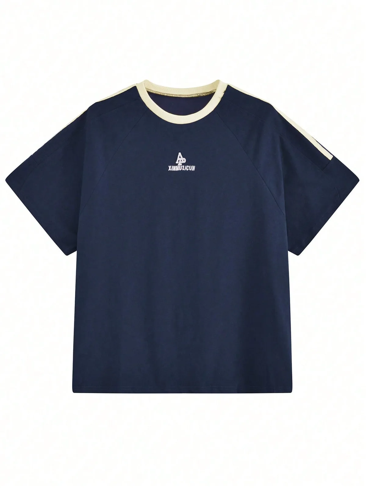 ネイビー×ラインでラフに着られるオーバーサイズ半袖Tシャツ