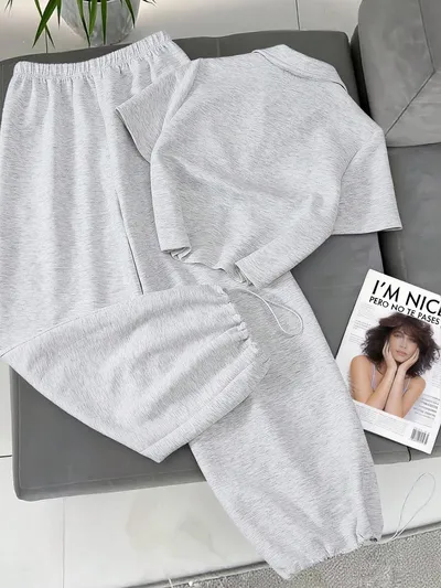 白グレーでラフ可愛い 襟付きトップス×裾しぼりパンツの上下セット