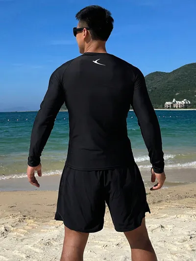ブラックラッシュガード付きスポーツスイムウェアセット